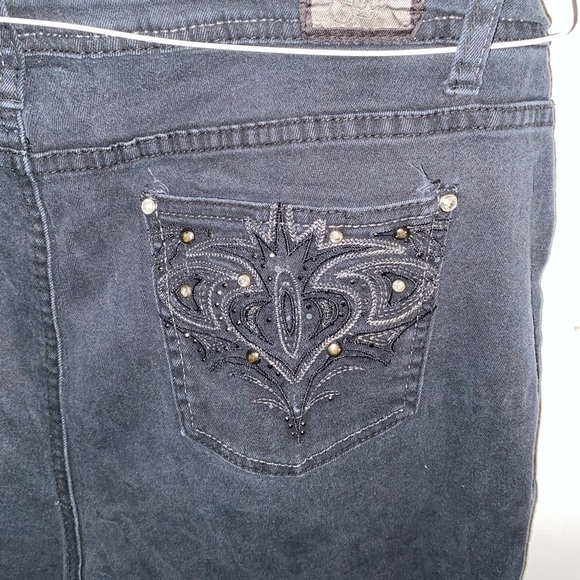 Women's Black Jeans - Picture 3 of 8